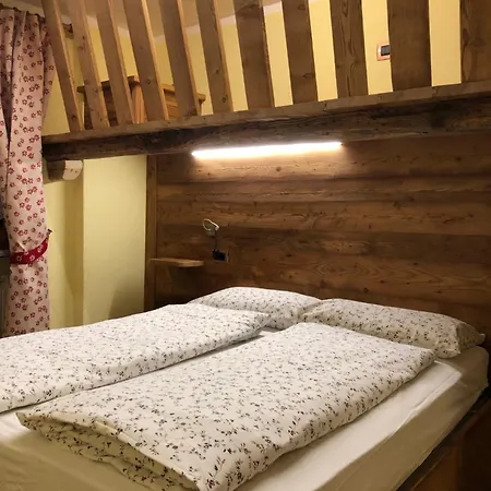 Дом отдыха Flora Alpina - Residenza Bieltschocke Грессоне-Сен-Жан