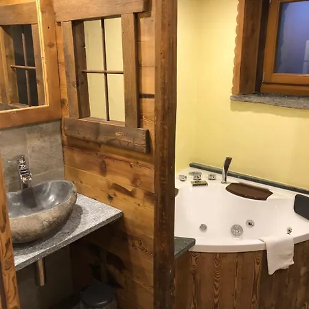 Flora Alpina - Residenza Bieltschocke * Грессоне-Сен-Жан